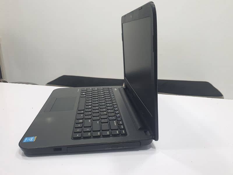 Dell Latitude 3440 3