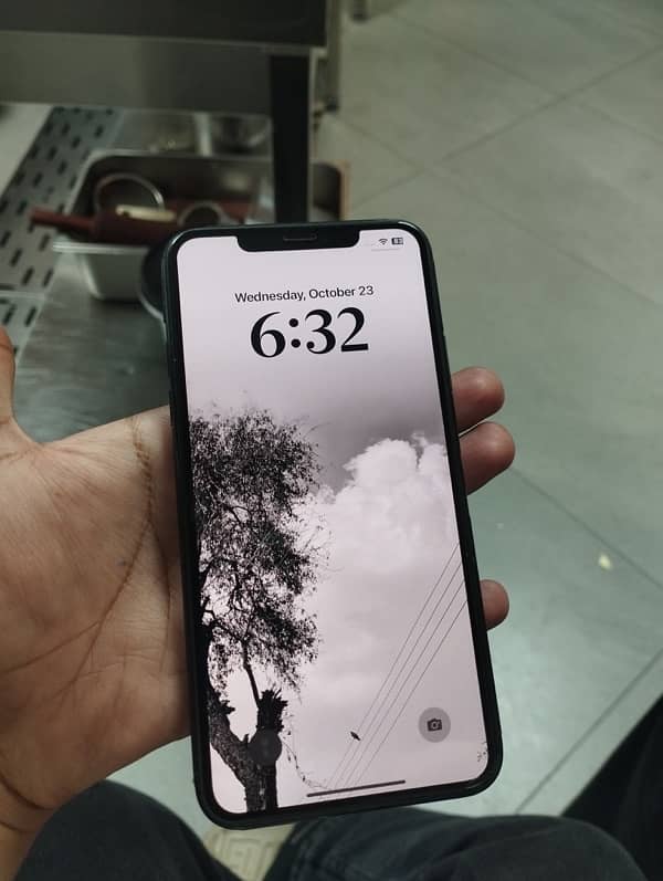 iphone 11 pro max 3