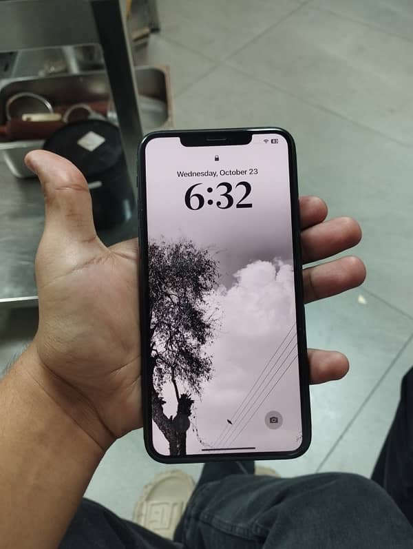 iphone 11 pro max 5