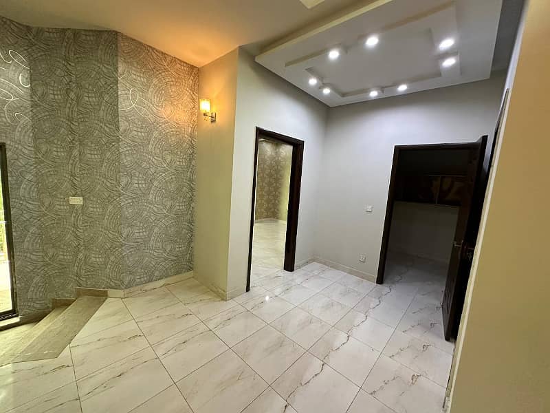 5 Marla luxury House Available For Sale In Paragon City Lahore 6