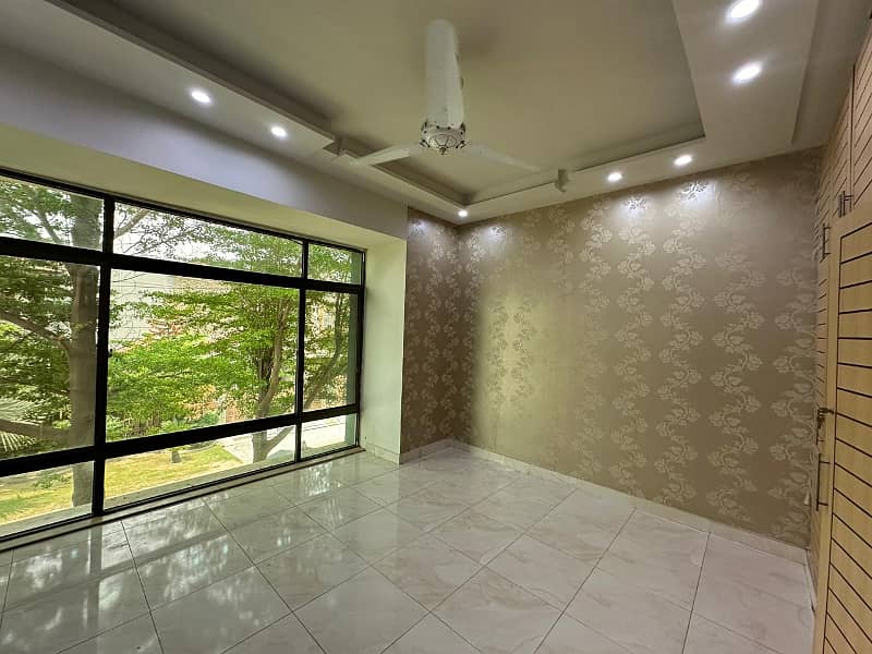 5 Marla luxury House Available For Sale In Paragon City Lahore 11