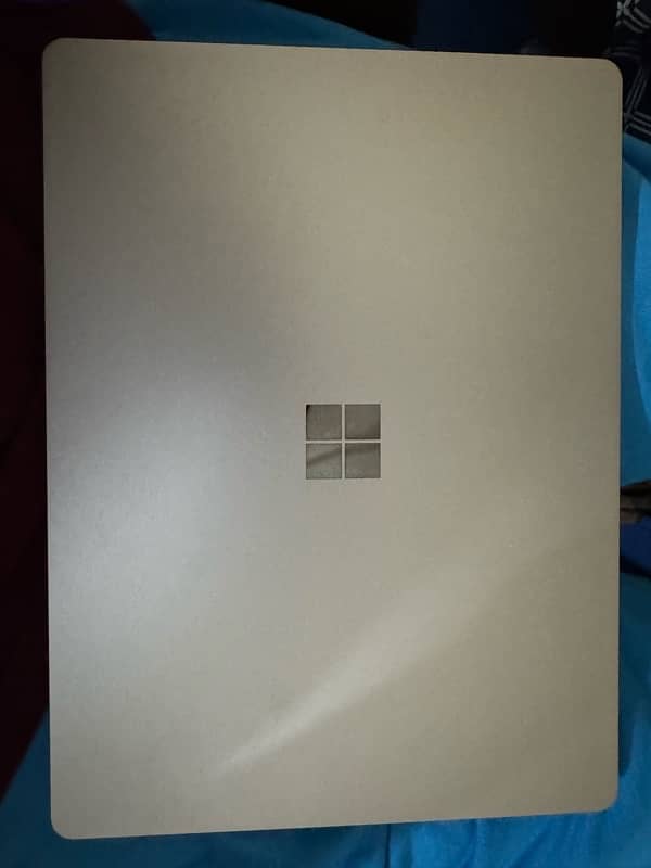 MicrosoFt surgace Laptop GO 2 0