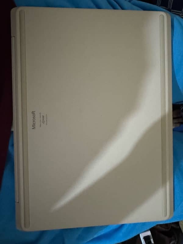 MicrosoFt surgace Laptop GO 2 3