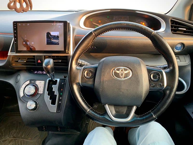 Toyota Sienta 2016 6