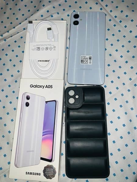 samsung galaxy  A05 with box and charger 0