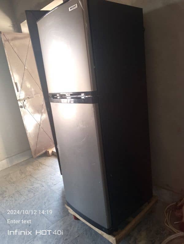 orient refrigerator gray colour Shah Doula Road Gujrat city 1