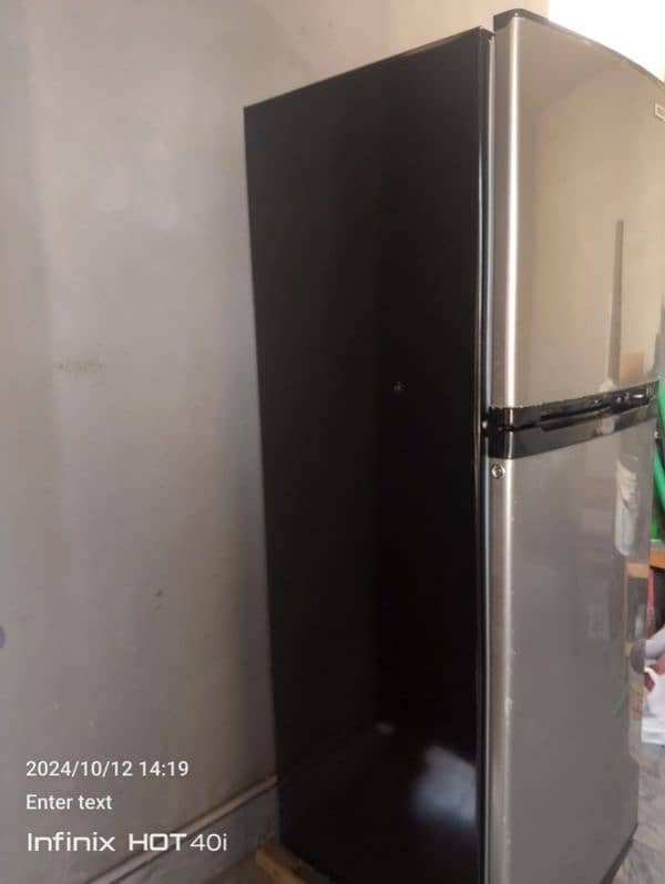 orient refrigerator gray colour Shah Doula Road Gujrat city 5