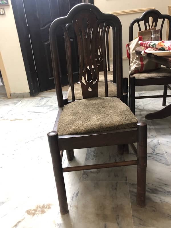 5 dining chairs in good quality 0