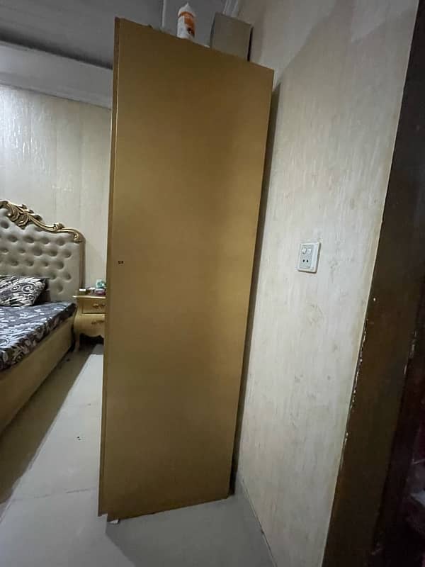 wardrobe in good condition 2