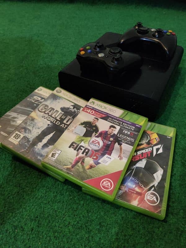 Xbox 360 e-Slim __ 500gb 1