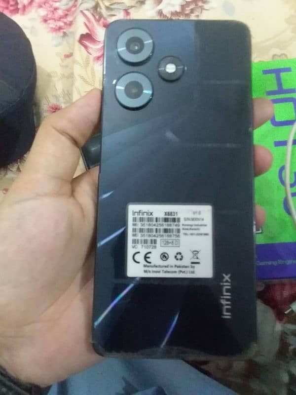 Infinix hot 30 8/128 complat Saman koi folt nai hai fresh pees hai 3