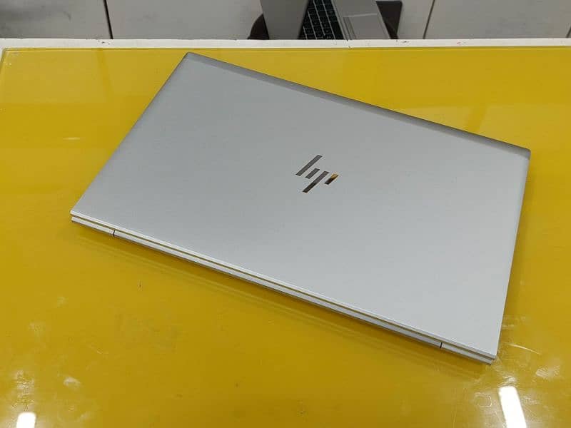 11th Gen i7 HP Elitebook G8 10/10 Condition 1