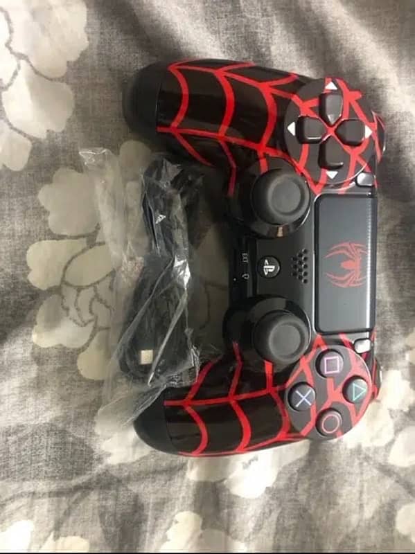 PS4 controller spider man edition with box and cable 1