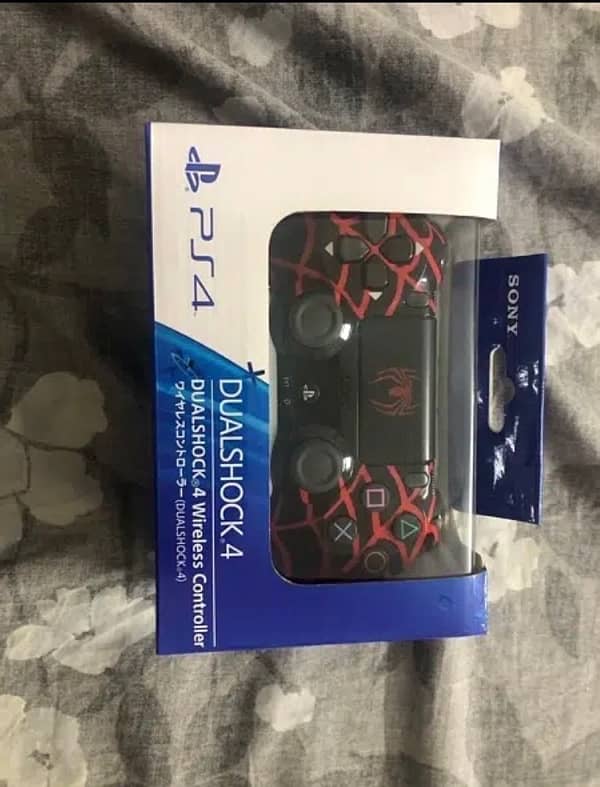 PS4 controller spider man edition with box and cable 2