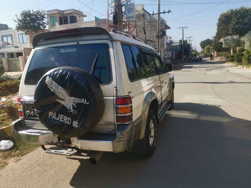 Mitsubishi Pajero 1996 Exceed 2.8 Diesel 3