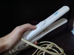 Anex AG-7031 Portable Hair Straightener – Excellent Condition!