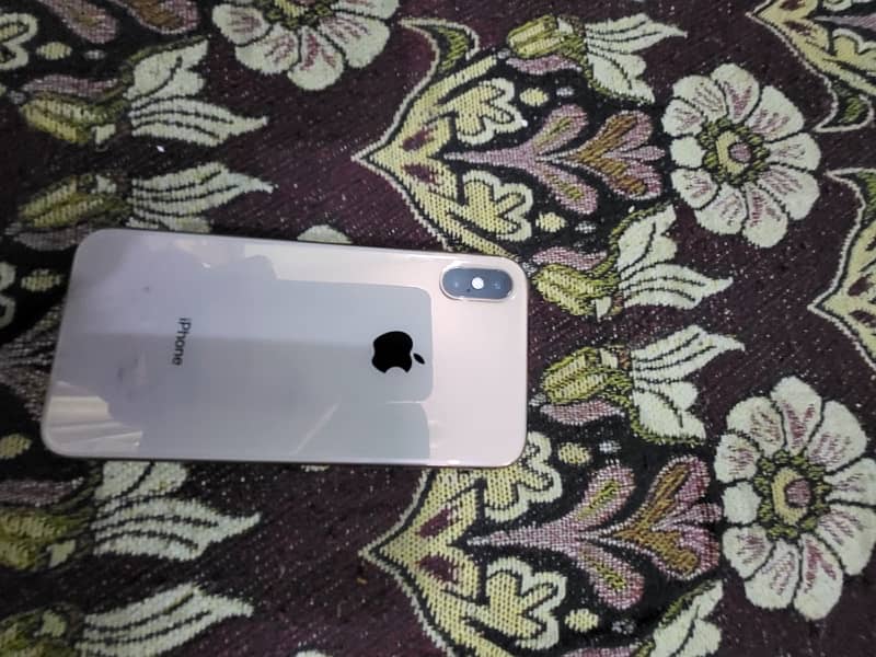 iPhone xs excellent condition 10