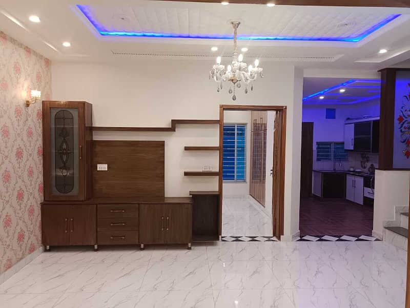 6 Marla Brand New House Available For Sale In Silver Block In Park View City Lahore 10