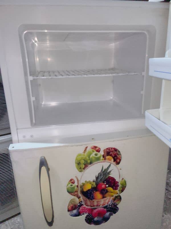 Haier fridge medium size for sale 1