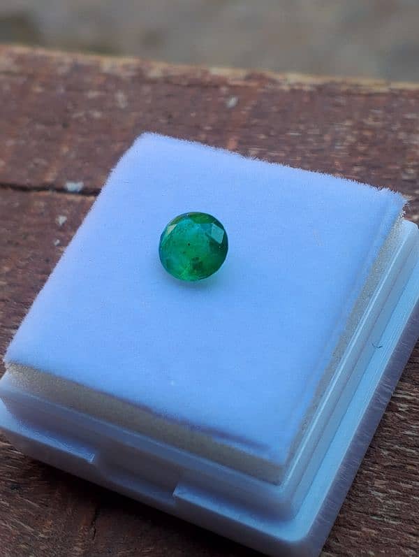 Natural emerald bast quality 1