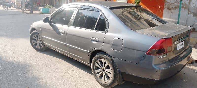 Honda Civic EXi 2005 5