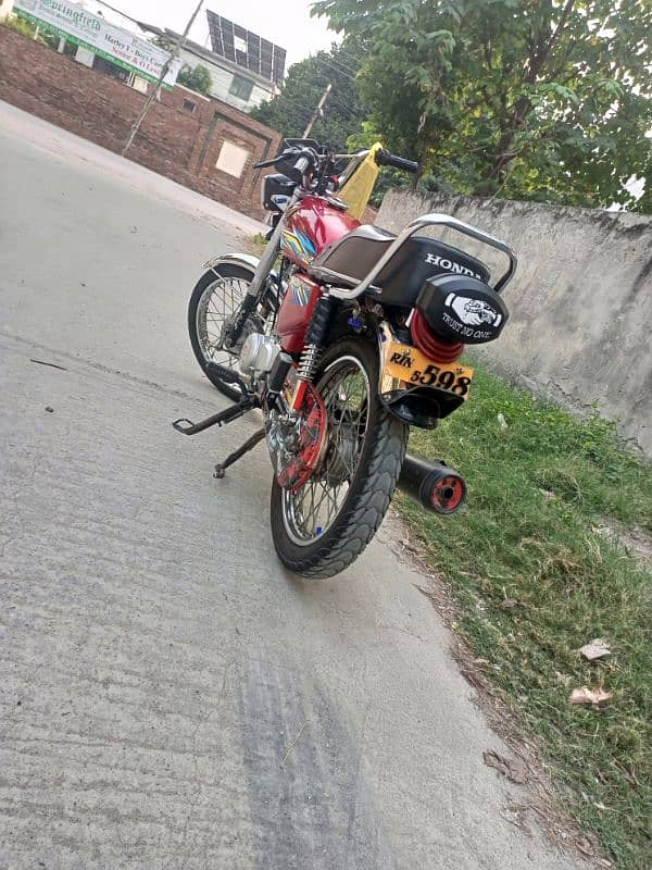 Honda 125 pindi number 2018 model lush condtions pack engine 2