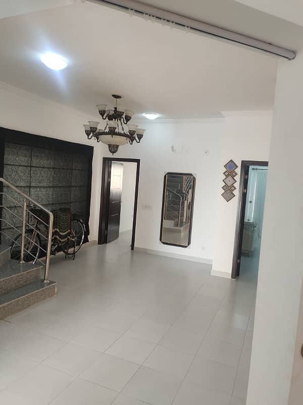 235 sqyd luxury villa available for sell in Bahria Town Karachi 4