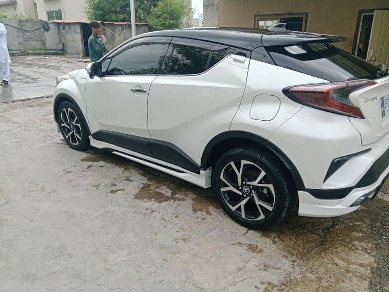 Toyota C-HR 2018 3