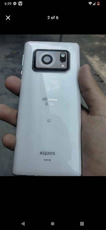 sharp Aquos r6 4