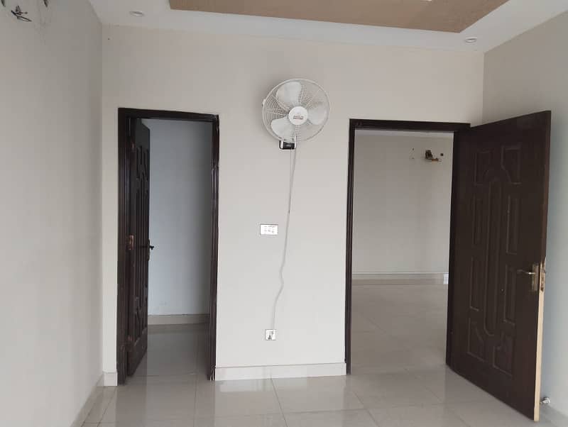 1 Bed Low Budget Apartment For Rent in LDA Avenue 1 6