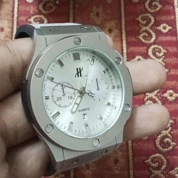 Hublot Watch Gree Colour forsale New Condition 2