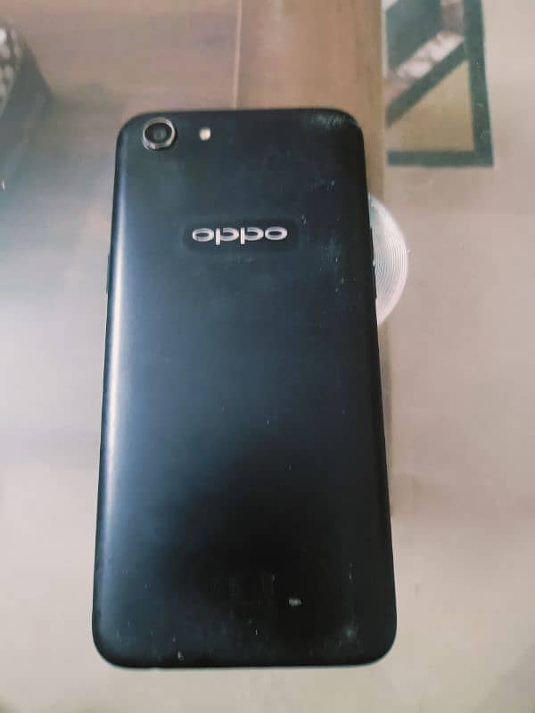 Oppo a 83 1