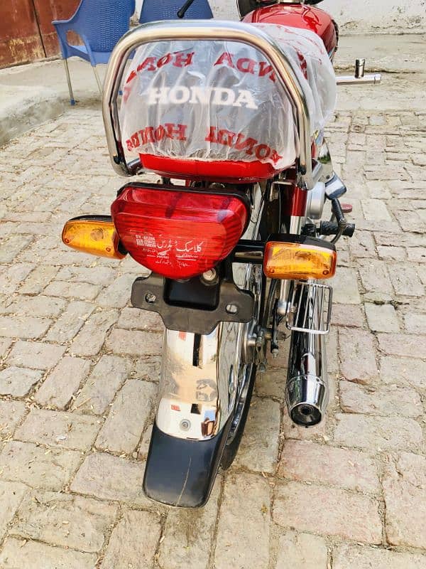 Honda CD 70 bike new later 6