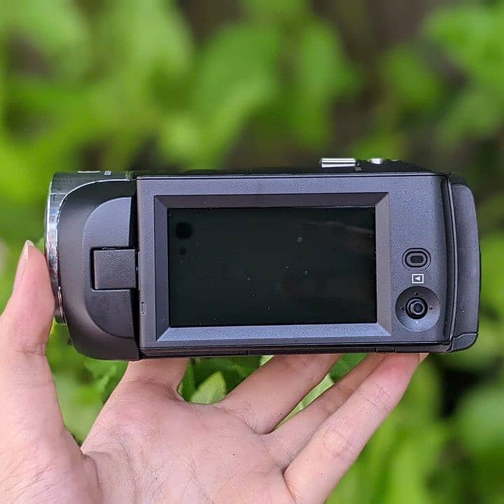 Sony CX 405 Handycam – 9.5/10 Condition 1