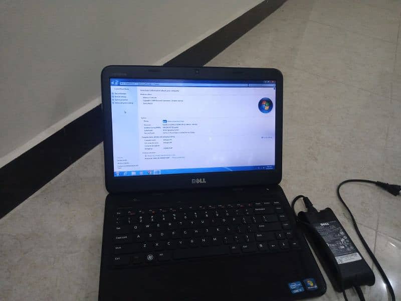 Dell laptop 6 gb ream 256 gb HD 7