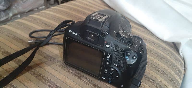 canon 1200d 2