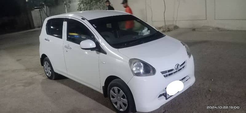 Daihatsu Mira 2014 4