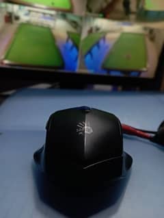 BLOODY V8M GAMING MOUSE Fresh 10/10 Condition