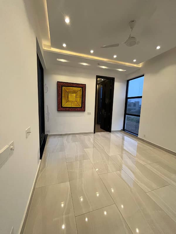 01 Kanal Out Class Stylish Luxury Bungalow For Sale Near MacDonald In Y-Block DHA Phase 7 12