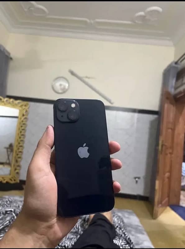 iphone 13 new 100 battrey health 2