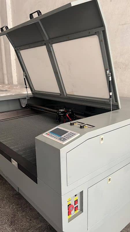 Laser Cutting Machine 1