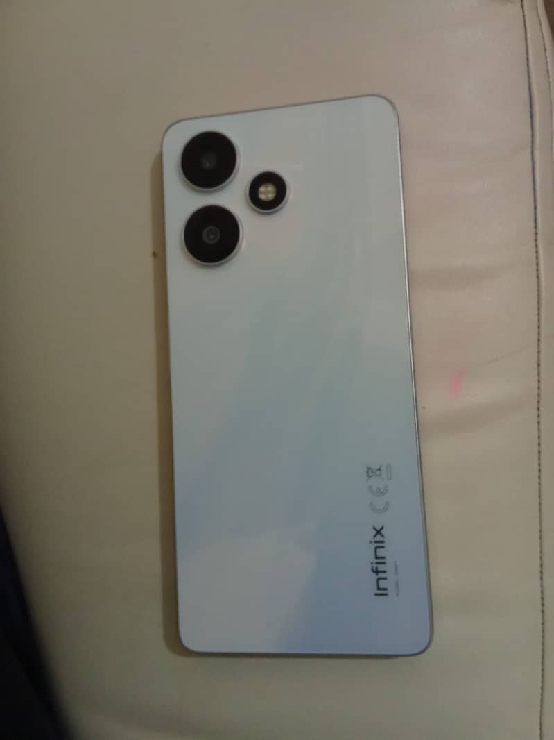 Infinix hot 30.8/128 g88 processor 2