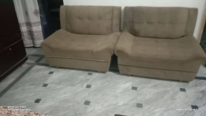 7 seater sofa set 10/10 condition 1