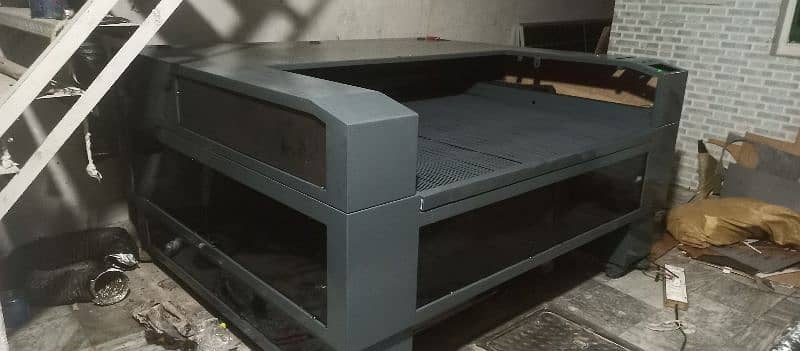 laser cutting machine working 100 watt 1