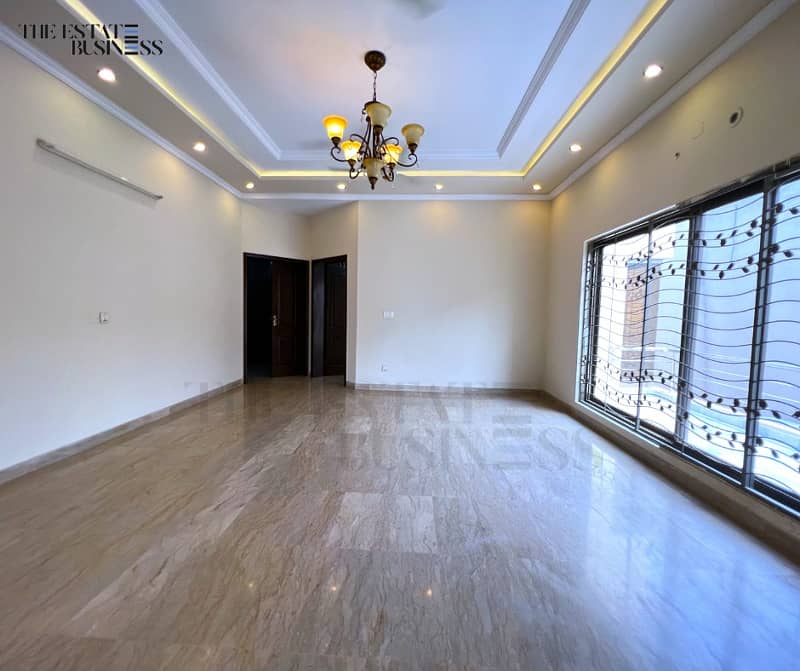 Very Stylish 1 Kanal Upper Portion Available For Rent. 12