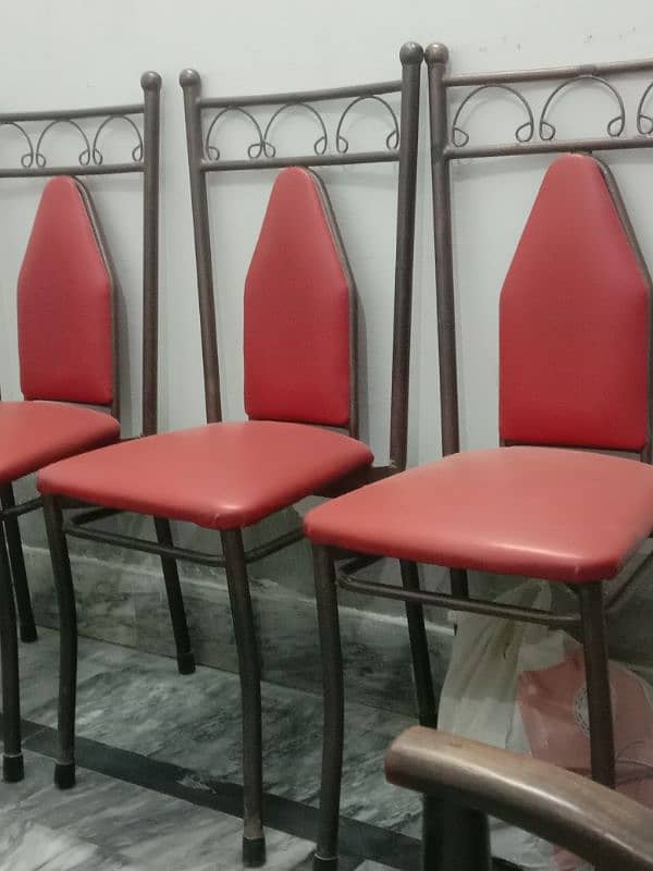 4 chairs 1 table glass ka 5