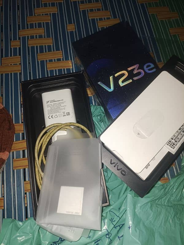 vivo v23e 8/128 3