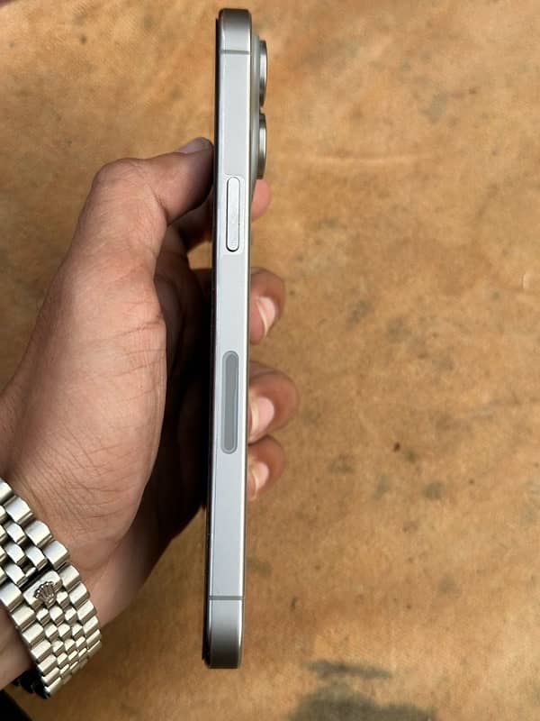 iphone 15 pro max 256 gb 4