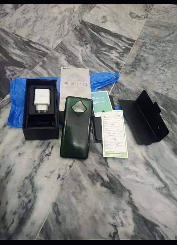 Infinix zero 8 with full box 3