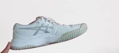 ASICS Premium Sports Shoes